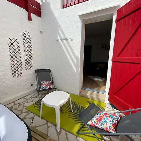 T1 Bis A Bidart, 2 Pers, 900m Plage, Terrasse Et Spa, Quartier Calme - Fr-1-495-137 * Бидар
